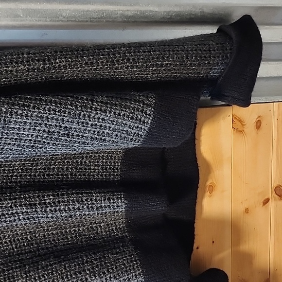 NWT Splendid Sweatshirt size Large - Picture 4 of 7